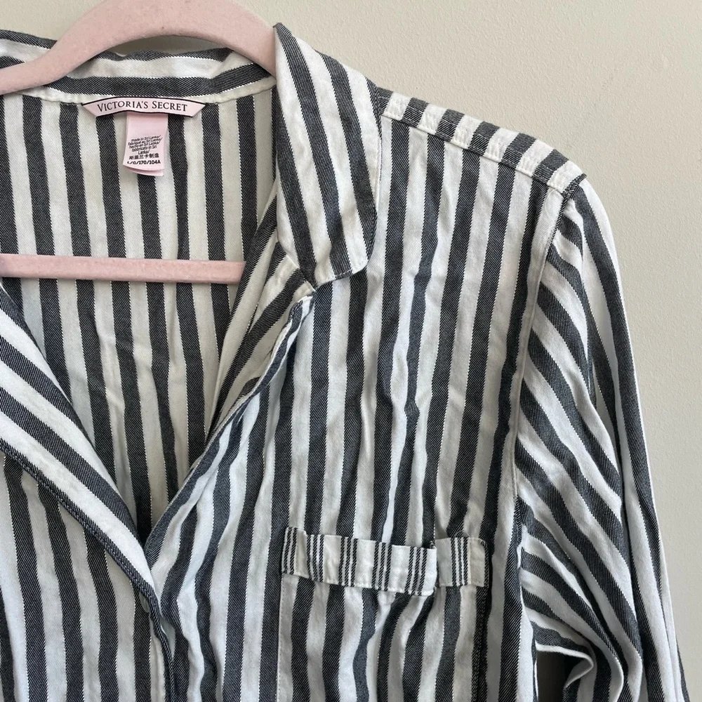 Victoria's Secret Gray White Silver Metallic Striped Pajama Set - Picture 4 of 16